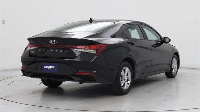 2023 Hyundai Elantra SE