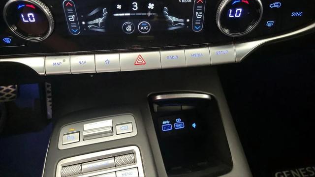 2022 Genesis GV70 2.5T AWD