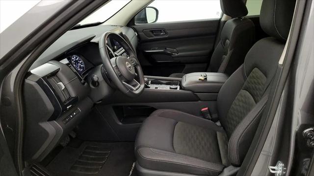 2025 Nissan Pathfinder SV 4WD
