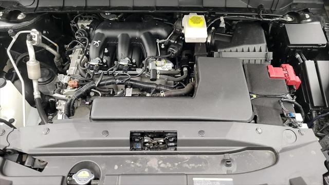 2025 Nissan Pathfinder SV 4WD
