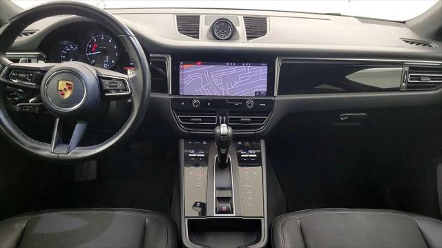 2022 Porsche Macan Macan