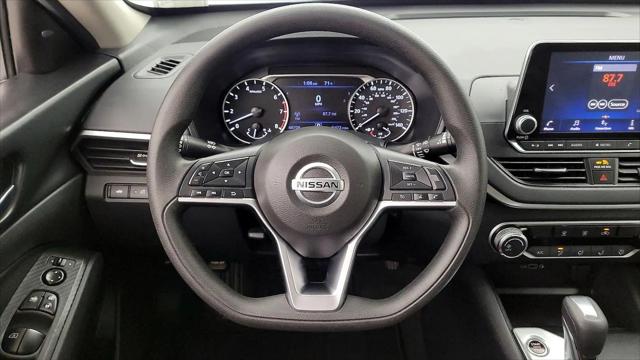 2022 Nissan Altima SV FWD
