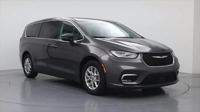 2023 Chrysler Pacifica Touring L for sale in Knoxville, TN