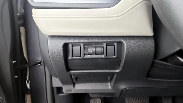 2025 Subaru Forester Base