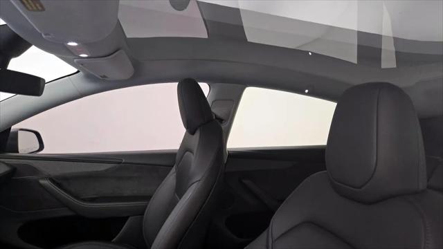 2026 Tesla Model Y Premium Rear-Wheel Drive