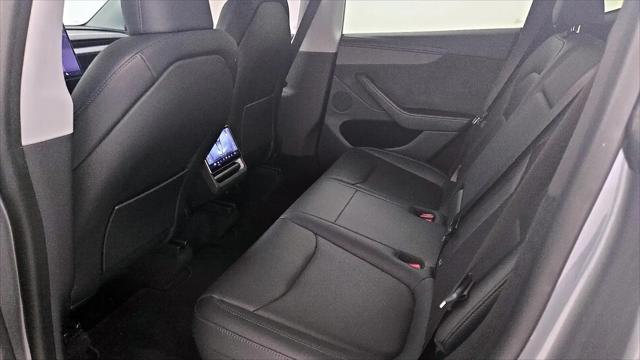 2026 Tesla Model Y Premium Rear-Wheel Drive
