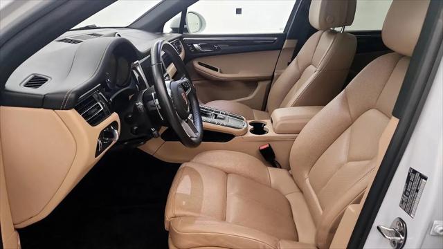 2021 Porsche Macan Macan