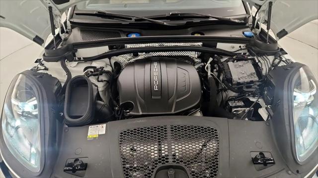 2021 Porsche Macan Macan