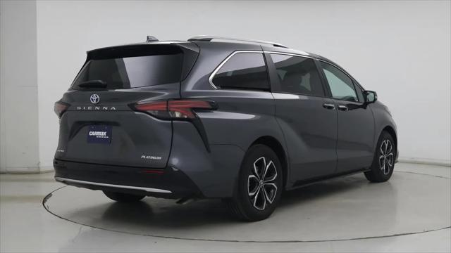 2025 Toyota Sienna Platinum