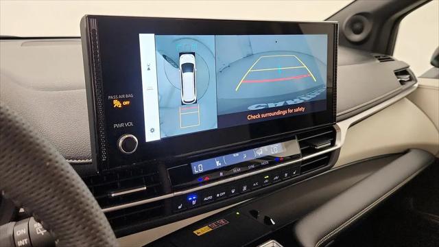 2025 Toyota Sienna Platinum