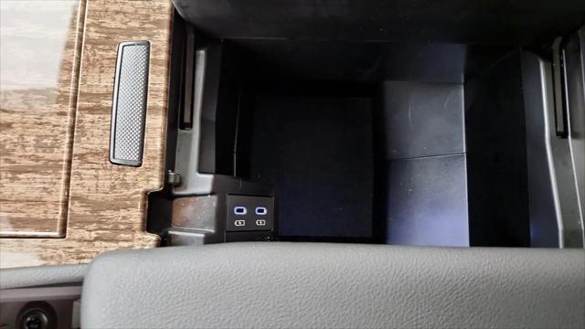 2025 Toyota Sienna Platinum