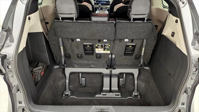 2025 Toyota Sienna Platinum