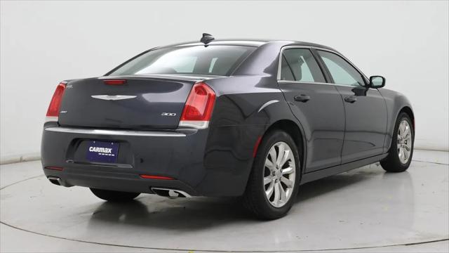 2015 Chrysler 300 Limited