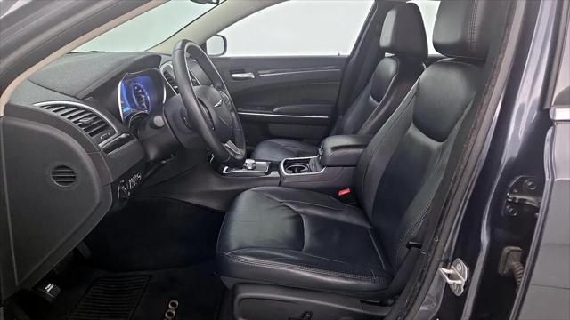 2015 Chrysler 300 Limited