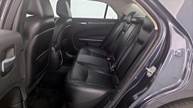 2015 Chrysler 300 Limited