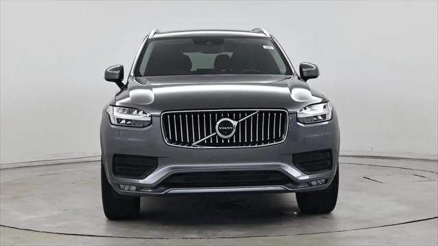 2020 Volvo XC90 T5 Momentum 7 Passenger