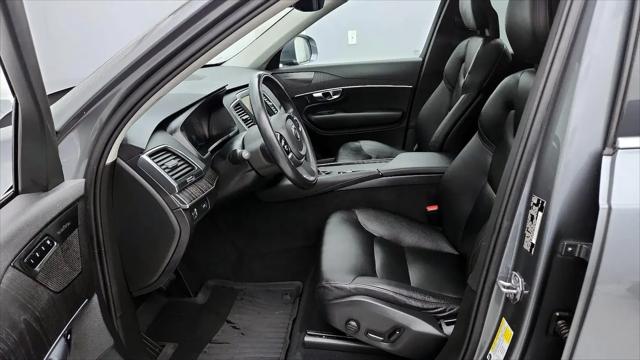 2020 Volvo XC90 T5 Momentum 7 Passenger
