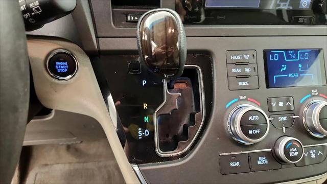 2017 Toyota Sienna XLE 8 Passenger