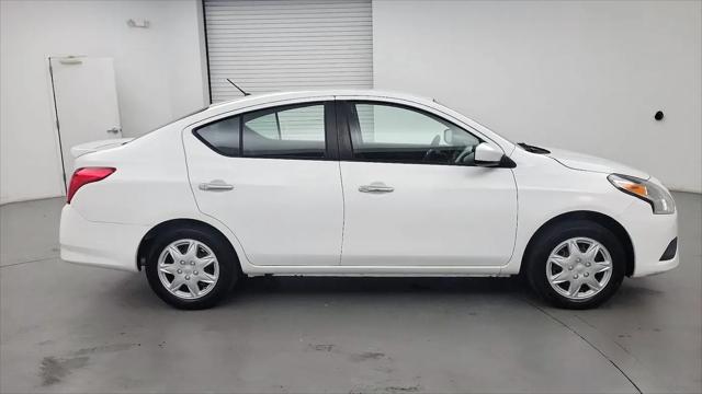 2016 Nissan Versa 1.6 SV