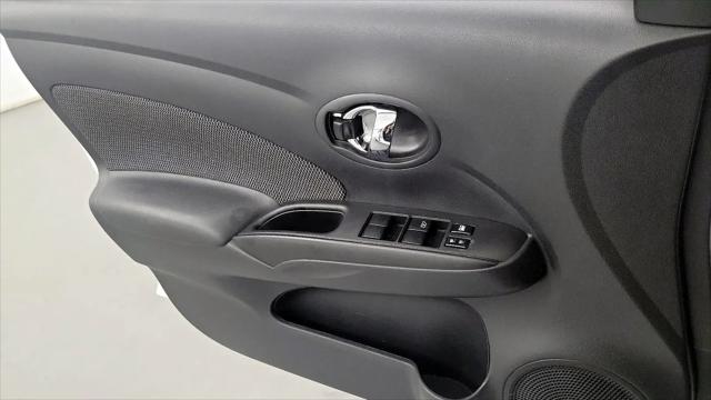 2016 Nissan Versa 1.6 SV