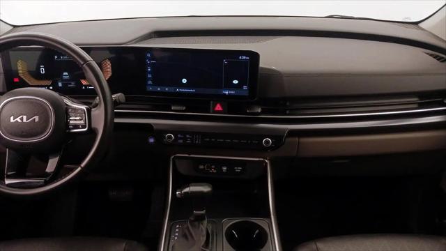 2025 Kia Carnival MPV LXS