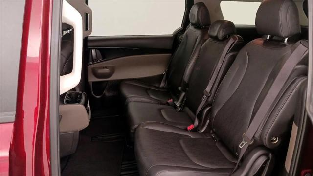 2025 Kia Carnival MPV LXS