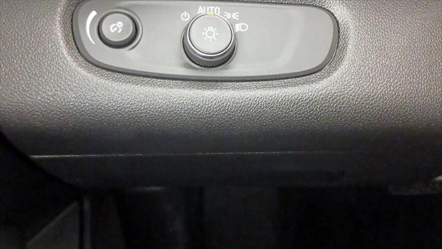 2025 Chevrolet Trax FWD LT