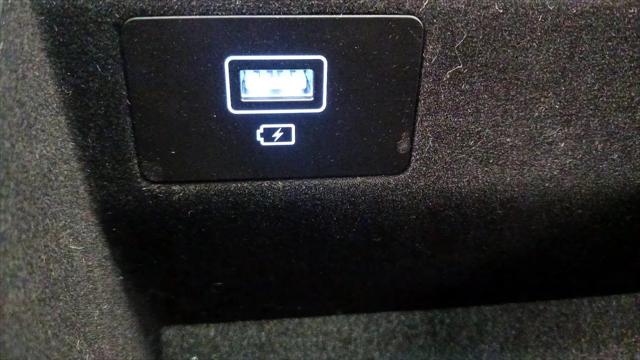 2023 Genesis G70 2.0T RWD