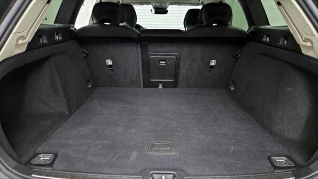2025 Volvo V60 Cross Country Plus, B5 AWD Gas (mild hybrid)