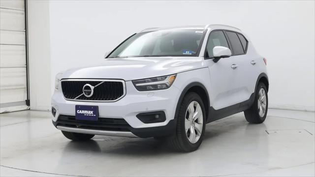 2020 Volvo XC40 T5 Momentum