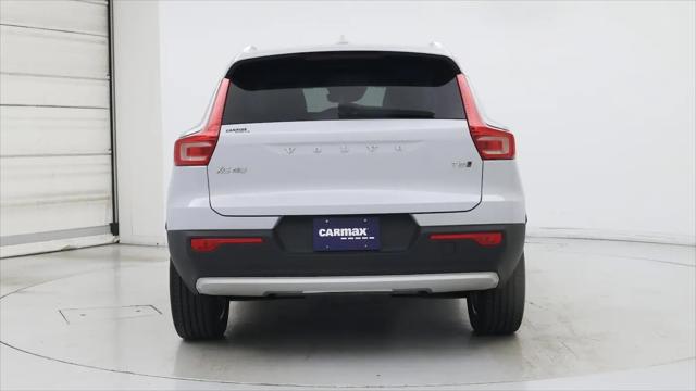2020 Volvo XC40 T5 Momentum