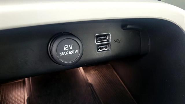 2020 Volvo XC40 T5 Momentum