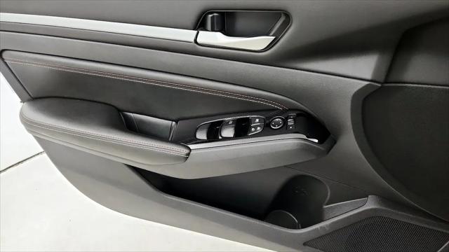 2023 Nissan Altima SR FWD