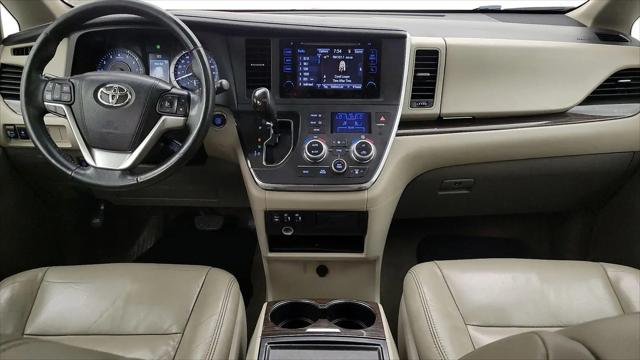 2015 Toyota Sienna XLE 8 Passenger