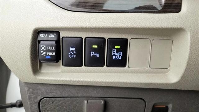 2015 Toyota Sienna XLE 8 Passenger