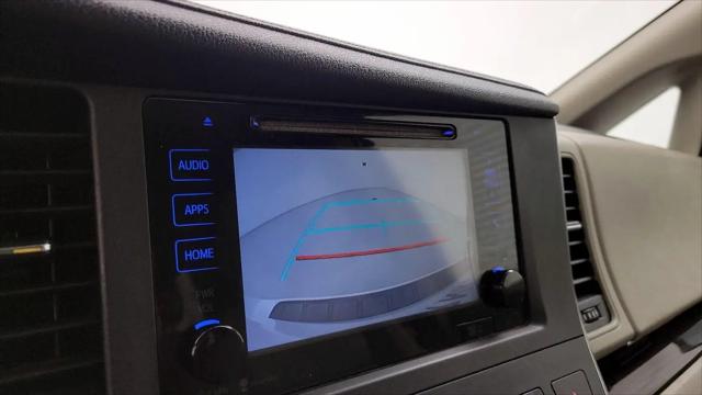 2015 Toyota Sienna XLE 8 Passenger