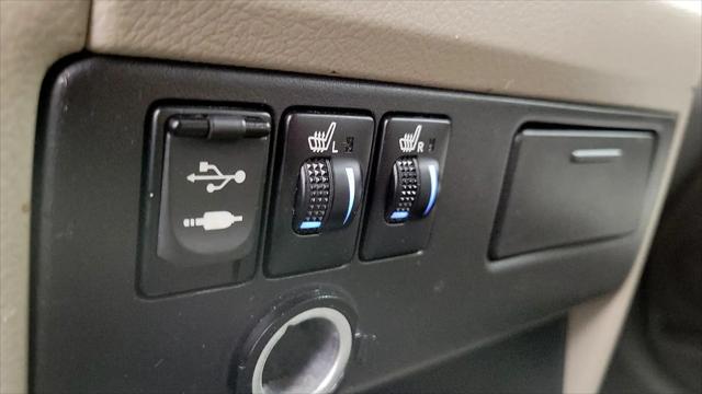 2015 Toyota Sienna XLE 8 Passenger