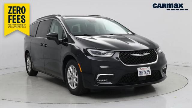 2022 Chrysler Pacifica Touring L for sale in Fresno, CA