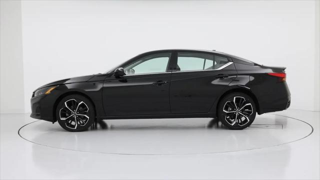 2023 Nissan Altima SR Intelligent AWD