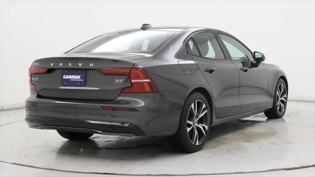 2024 Volvo S60 B5 Plus Dark Theme