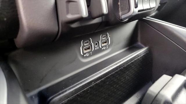 2022 Ram 1500 Big Horn Crew Cab 4x4 5'7" Box