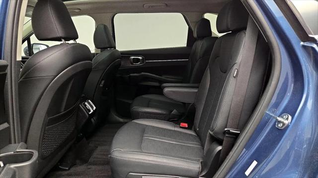 2025 Kia Sorento Hybrid EX