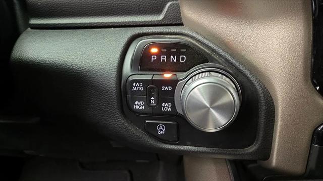 2019 Ram 1500 Laramie Crew Cab 4x4 5'7" Box