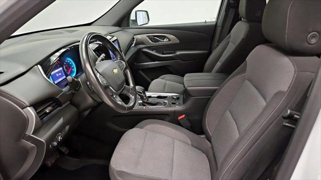 2022 Chevrolet Traverse AWD LT Cloth