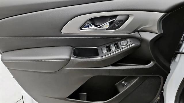 2022 Chevrolet Traverse AWD LT Cloth