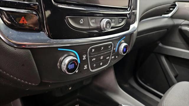 2022 Chevrolet Traverse AWD LT Cloth