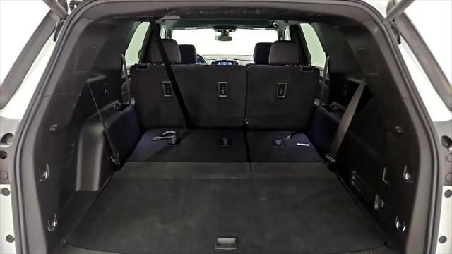 2022 Chevrolet Traverse AWD LT Cloth