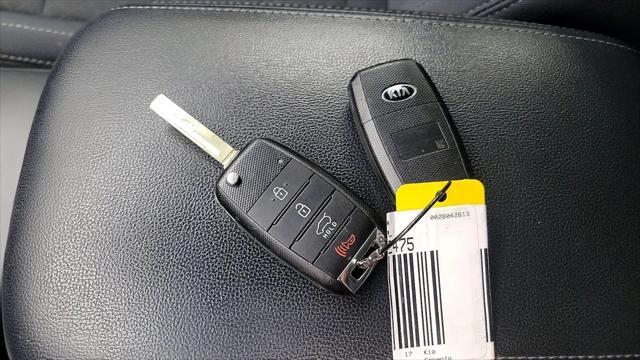 2017 Kia Sorento 3.3L LX