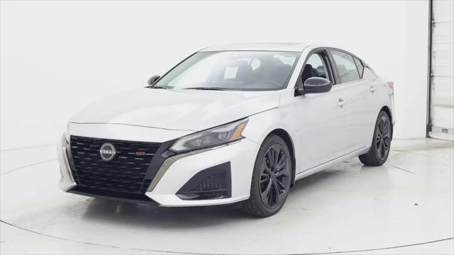 2023 Nissan Altima SR FWD