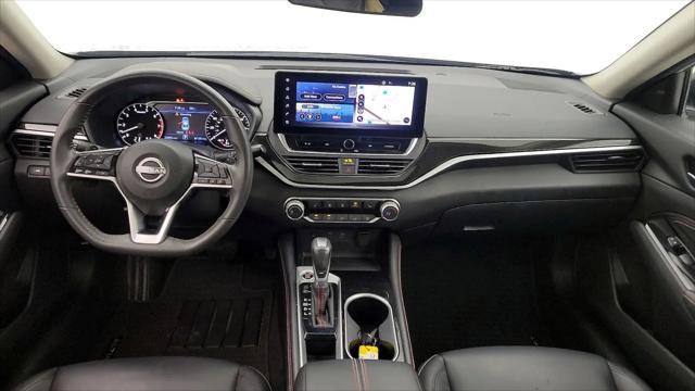 2023 Nissan Altima SR FWD